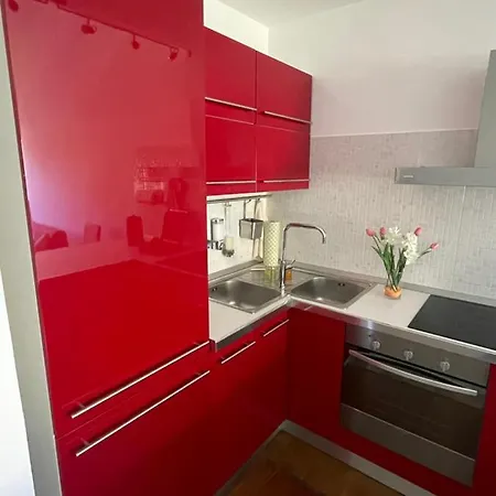 By Foot Apartment